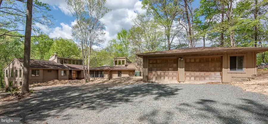 7322 Lackawanna Dr, Springfield, VA 22150 - #2