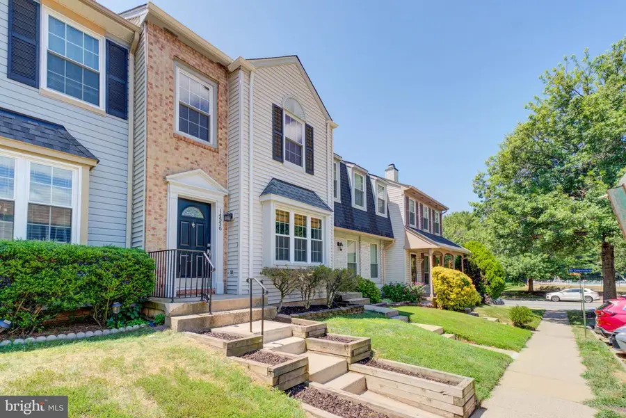 14536 Castleford Ct, Centreville, VA 20121 - #3