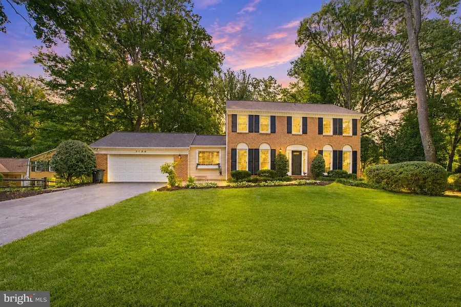 5194 Dungannon Rd, Fairfax, VA 22030 - #2