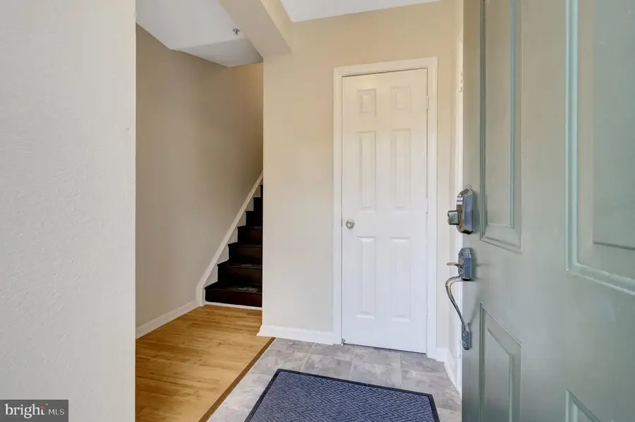 12841 Fair Briar Ln #12841, Fairfax, VA 22033 - #2