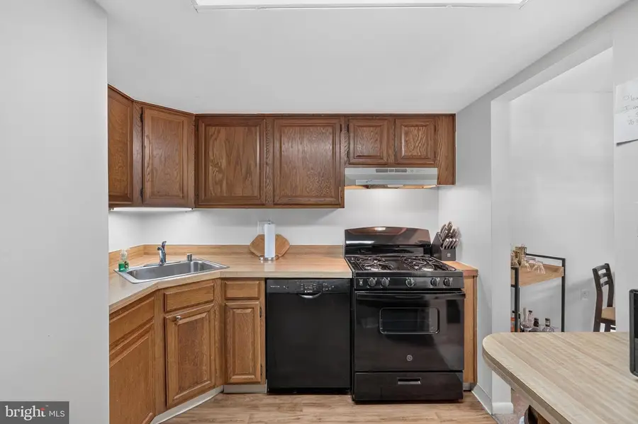 1427 Northgate Sq #12, Reston, VA 20190 - #3