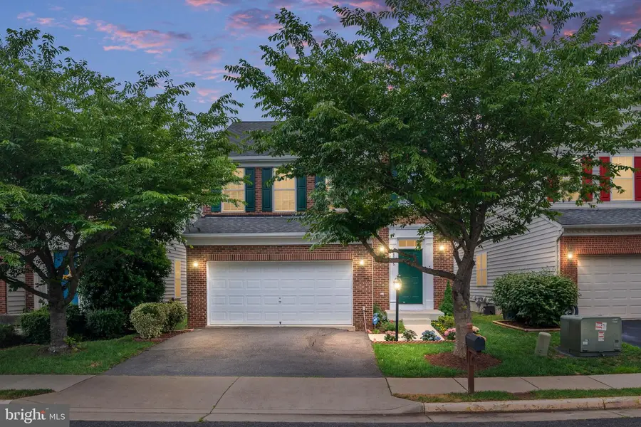 8945 Wynnefield Ct, Lorton, VA 22079 - #2