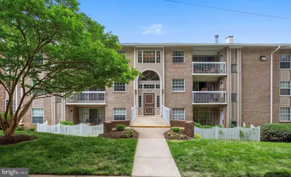 1935 Wilson Ln #301, MCLEAN, VA 22102