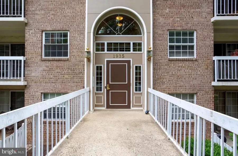 1935 Wilson Ln #301, McLean, VA 22102 - #2