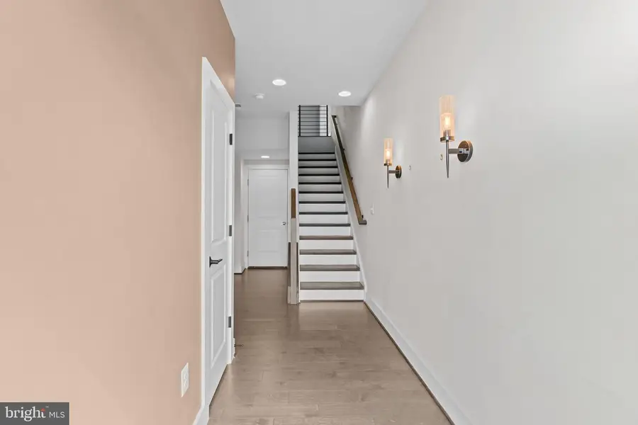 5284 Ridgeview Retreat Dr, Chantilly, VA 20151 - #3