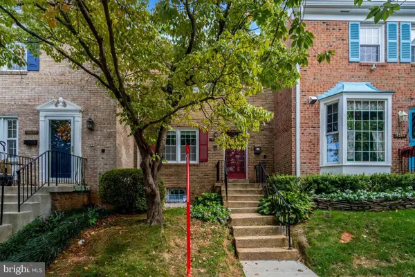 4356 Greenberry Ln, ANNANDALE, VA 22003