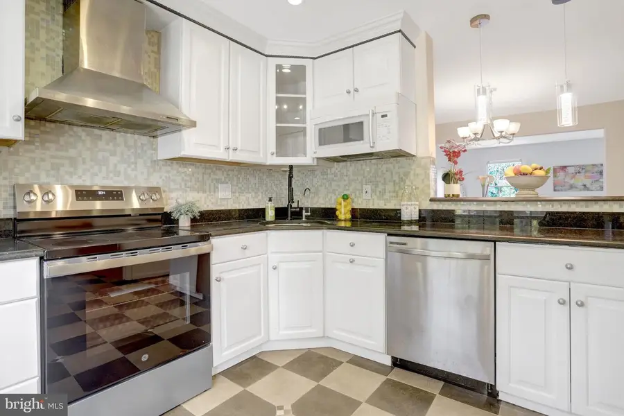 4356 Greenberry Ln, Annandale, VA 22003 - #3