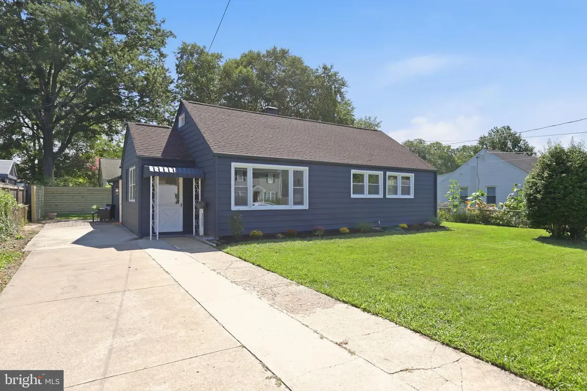3227 Wayne Rd, Falls Church, VA 22042 - #1
