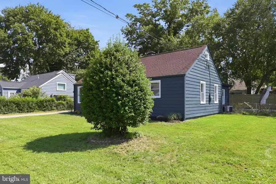 3227 Wayne Rd, Falls Church, VA 22042 - #3