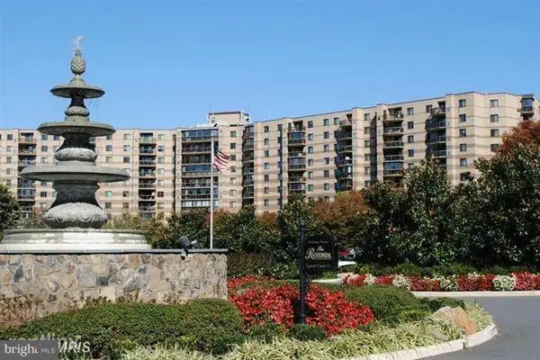 8340 Greensboro #303, McLean, VA 22102 - #1