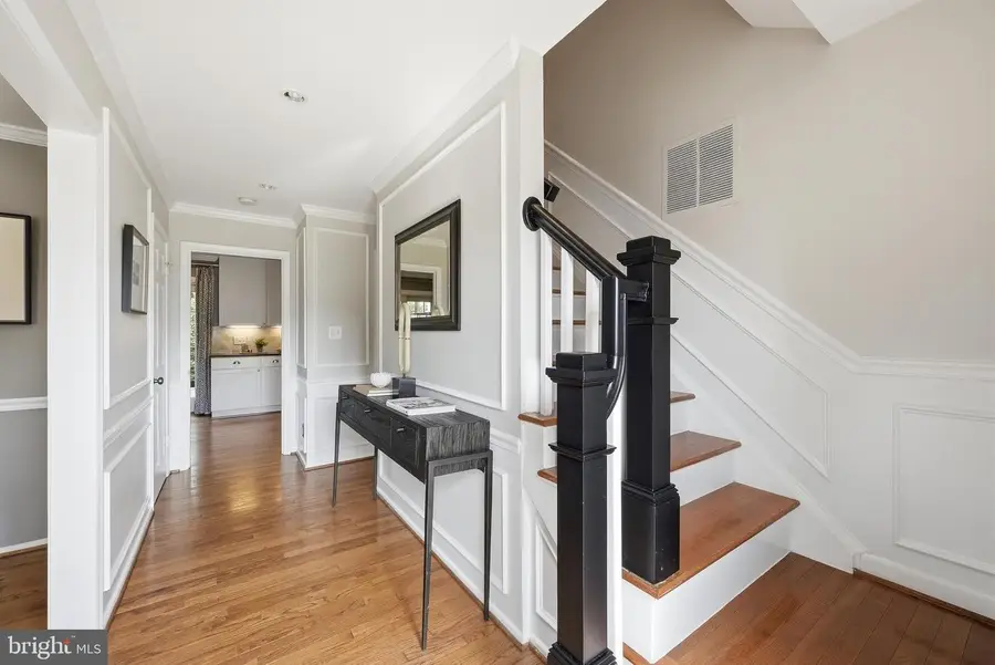 2304 Locust Ridge Ct, Falls Church, VA 22046 - #3