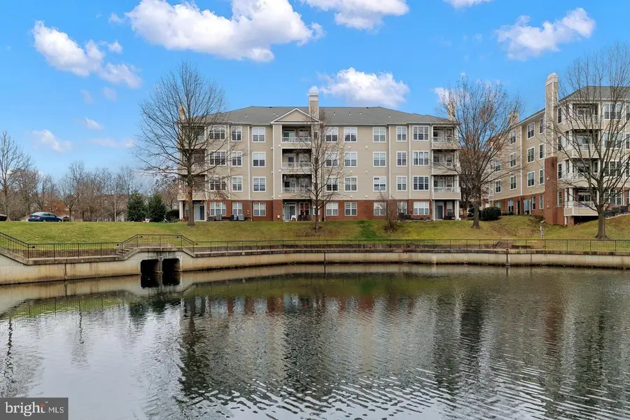4200 Mozart Brigade Ln #o, Fairfax, VA 22033 - #2