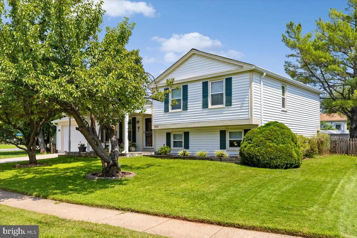 2913 Ashdown Forest Dr, Herndon, VA 20171 - #1