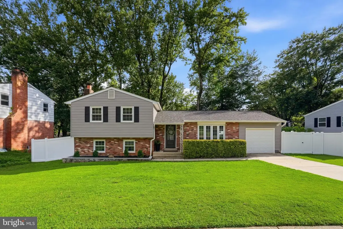 7023 Ashbury Dr, Springfield, VA 22152 - #1