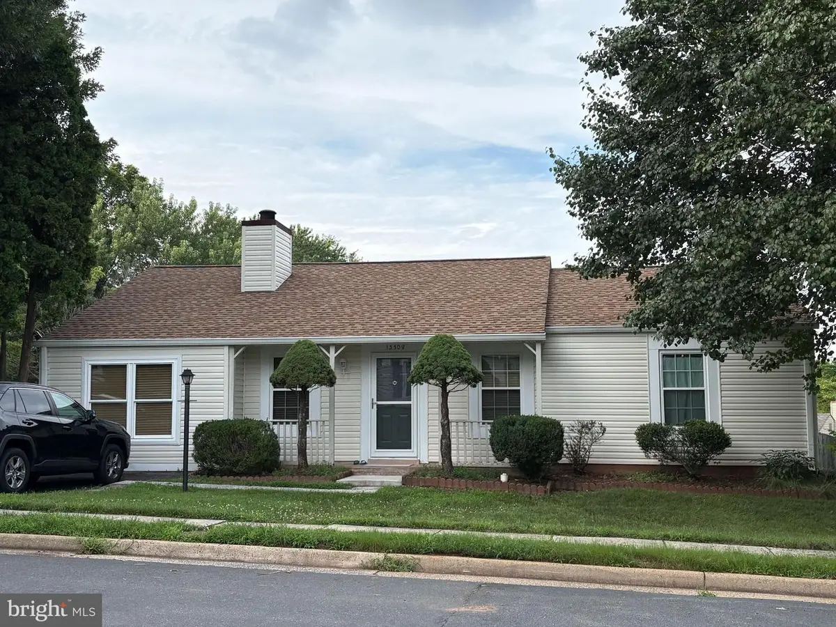 13308 Hollinger Ave, Fairfax, VA 22033 - #1