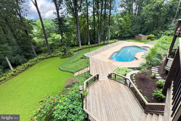 1950 Limb Tree Ln, VIENNA, VA 22182