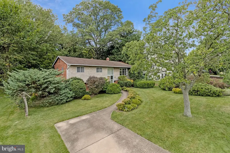 7113 Norwalk St, Falls Church, VA 22043 - #2