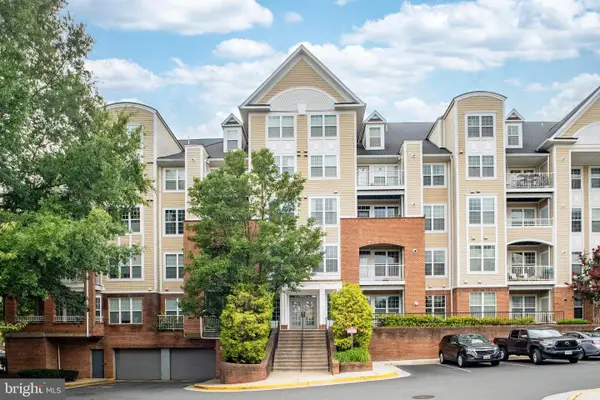 2720 Bellforest Ct #401, VIENNA, VA 22180