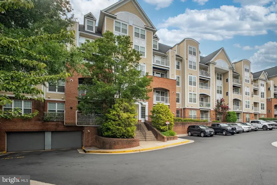 2720 Bellforest Ct #401, Vienna, VA 22180 - #3