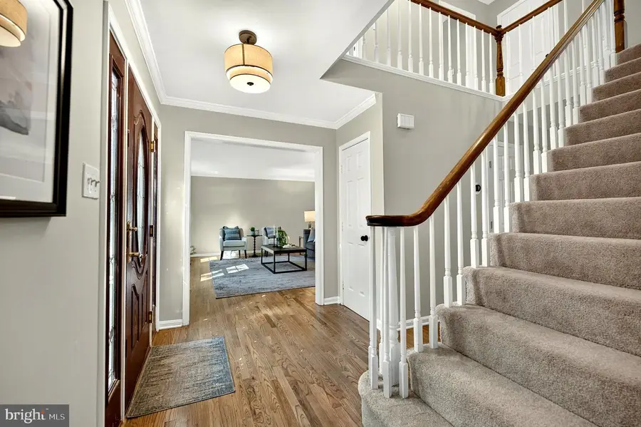 6200 Maple Run Ct, Clifton, VA 20124 - #2