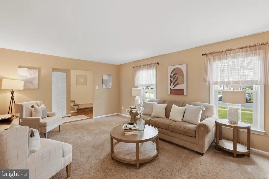 5709 Shropshire Ct, Alexandria, VA 22315 - #3