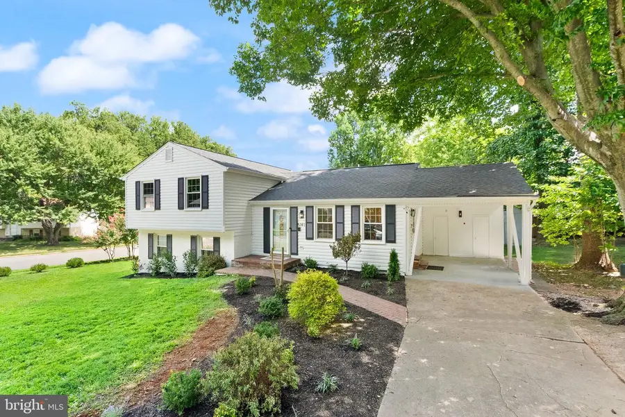 5141 Bradfield Dr, Annandale, VA 22003 - #2