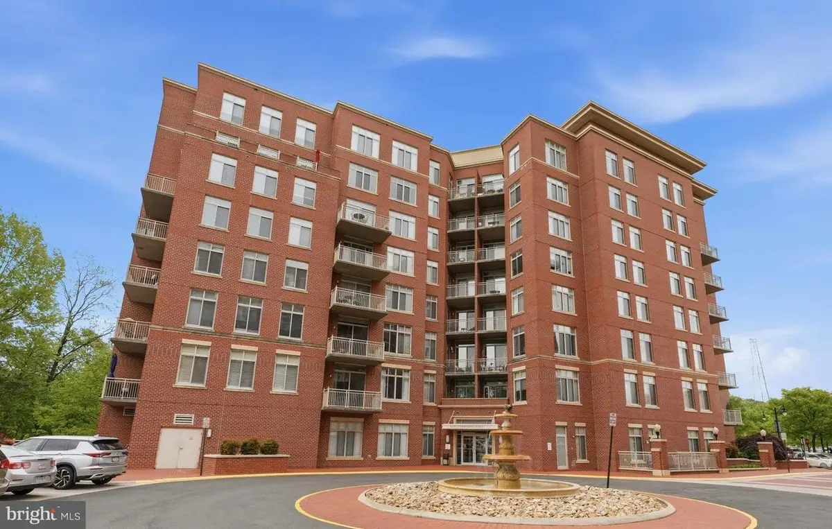 4480 Market Commons Dr #205, Fairfax, VA 22033 - #1