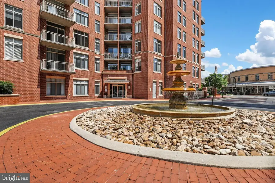 4480 Market Commons Dr #205, Fairfax, VA 22033 - #3