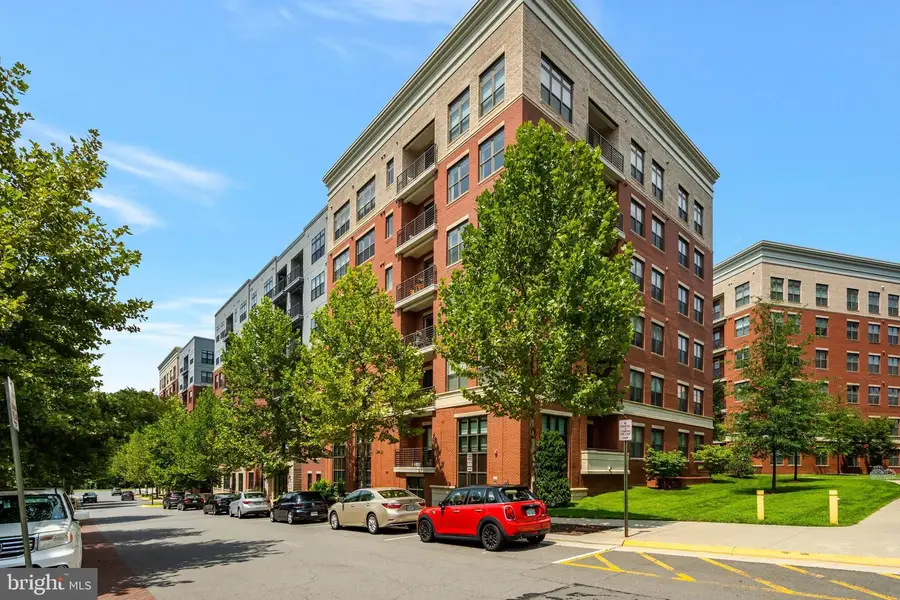 9500 Sprague Ave #403, Fairfax, VA 22031 - #2