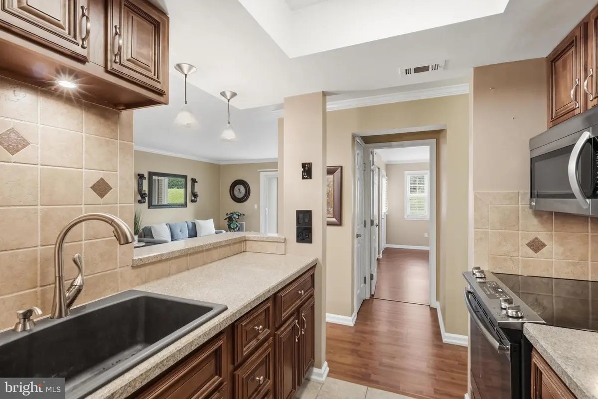 14901 Rydell Rd #101, Centreville, VA 20121 - #1