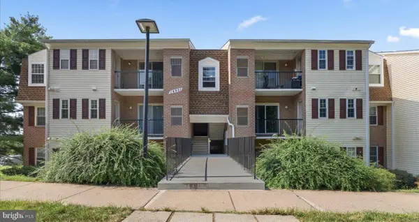 14901 Rydell Rd #101, CENTREVILLE, VA 20121
