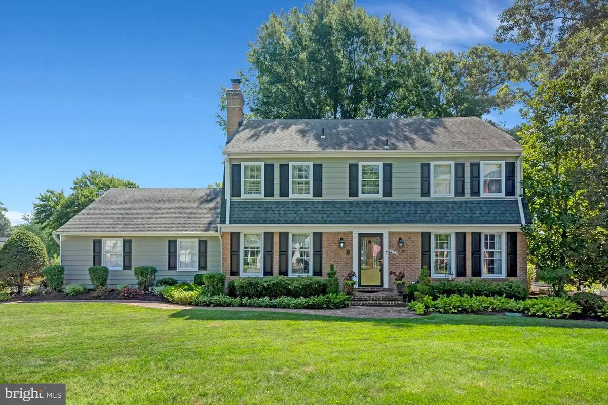 3723 Riverwood Rd, Alexandria, VA 22309 - #1
