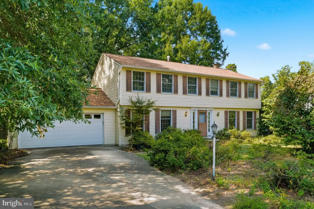 9812 Summerday Dr, Burke, VA 22015 - #1