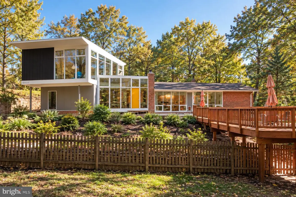 6404 Montrose St, Alexandria, VA 22312 - #1