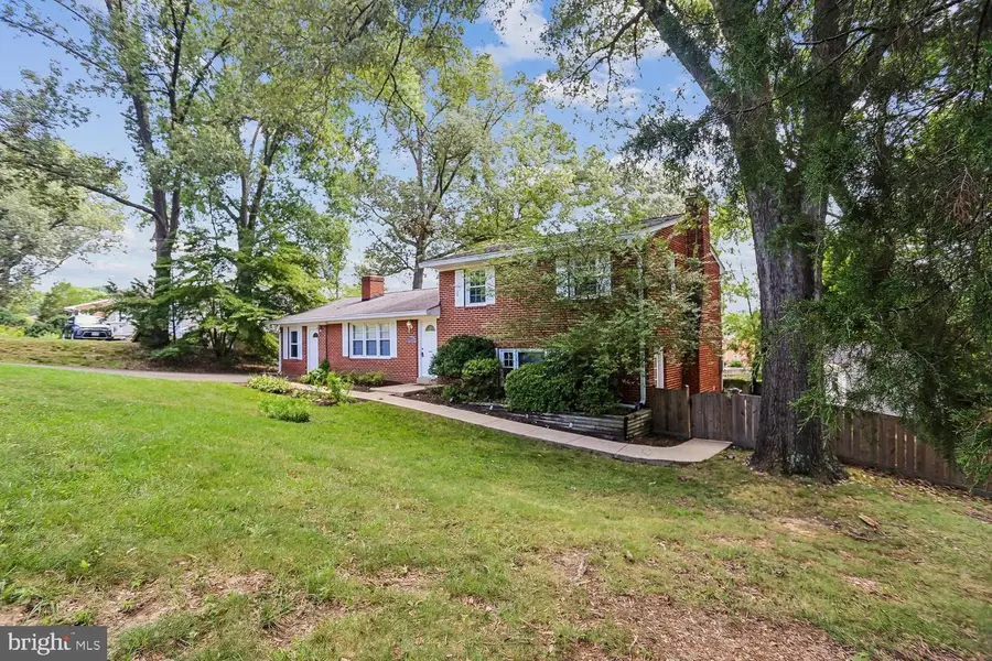 8317 Accotink Rd, Lorton, VA 22079 - #3