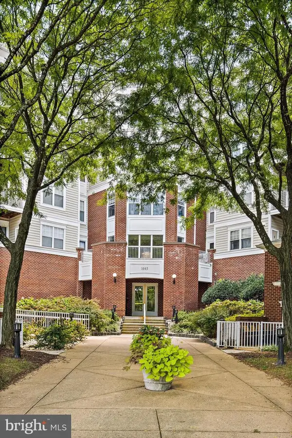 1645 International Dr #306, MCLEAN, VA 22102
