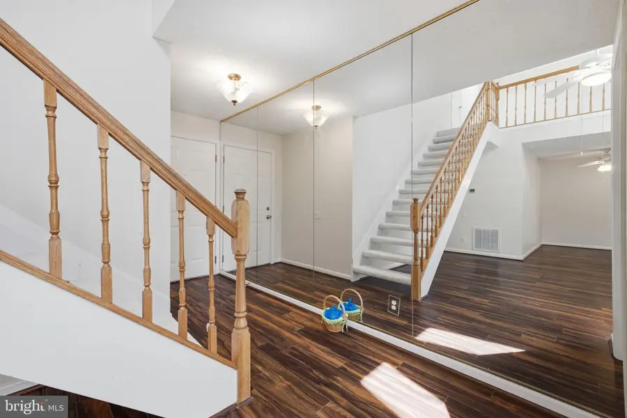 12011 Golf Ridge Ct #302, Fairfax, VA 22033 - #2