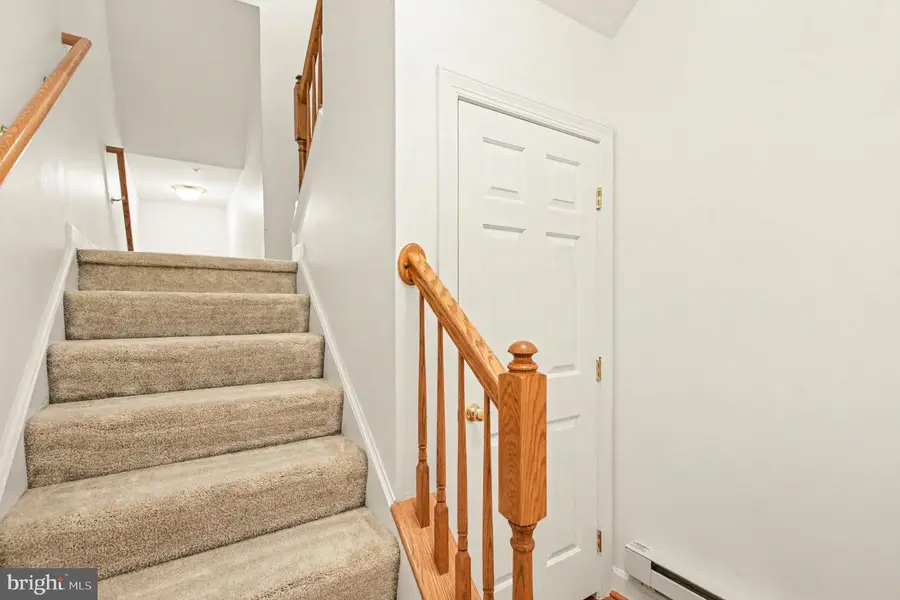 5625 Harrington Falls Ln, Alexandria, VA 22312 - #2