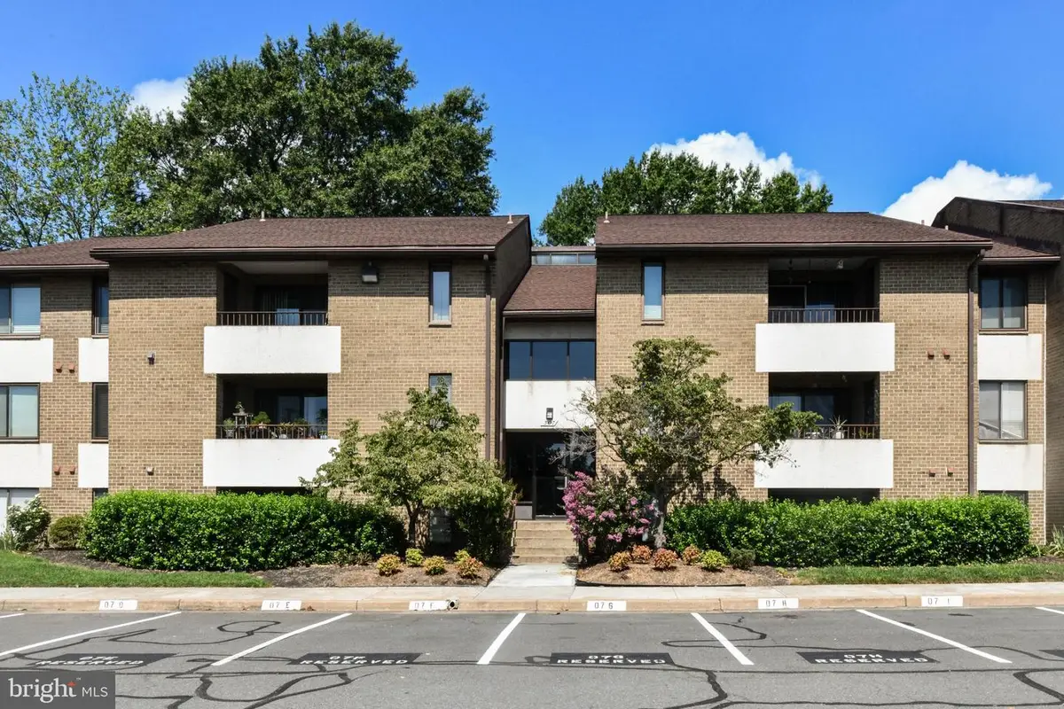 517 Florida Ave #t2, Herndon, VA 20170 - #1