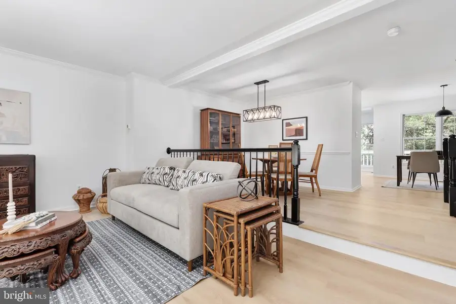 5521 Sully Lake Dr, Centreville, VA 20120 - #3