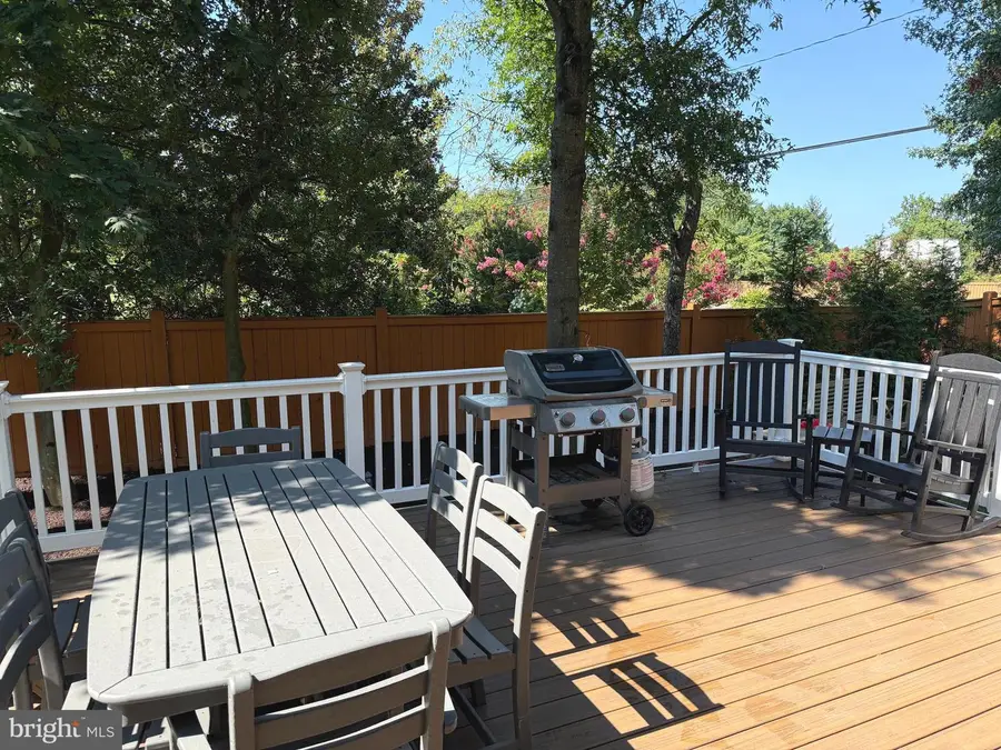 6482 Warwick Cir, Alexandria, VA 22315 - #2