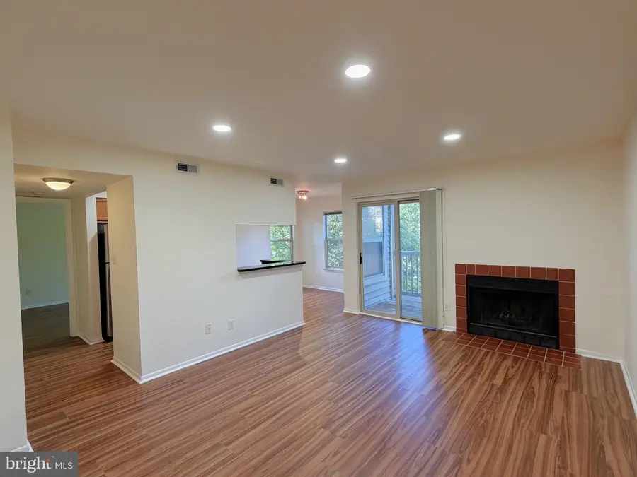 11653 Gas Light Ct #h, Reston, VA 20190 - #3