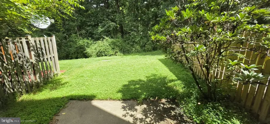 9731 Lakepointe Dr, Burke, VA 22015 - #3