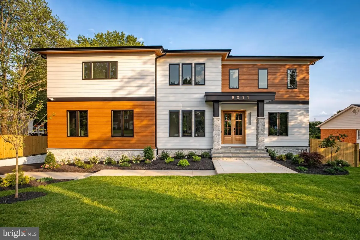 8011 Lewinsville Rd, McLean, VA 22102 - #1