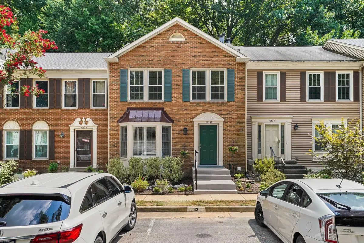 10637 Alison Dr, Burke, VA 22015 - #1