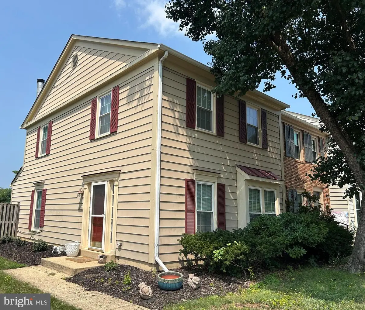 7556 Blanford Ct, Alexandria, VA 22315 - #1