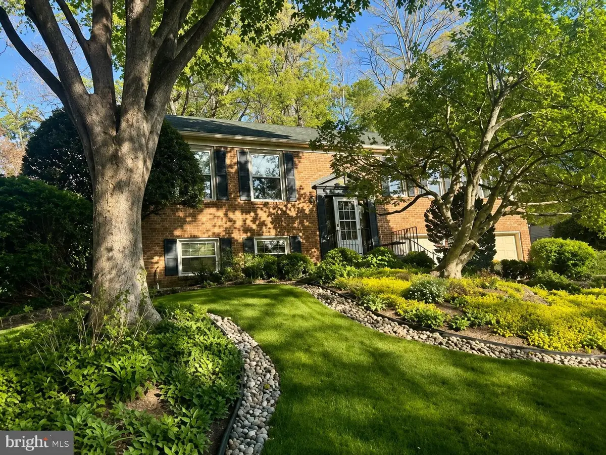 10147 Red Spruce Rd, Fairfax, VA 22032 - #1