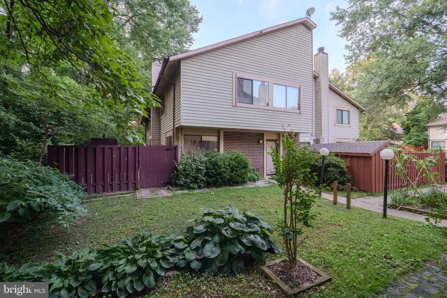 10699 Spring Oak Ct, Burke, VA 22015 - #2