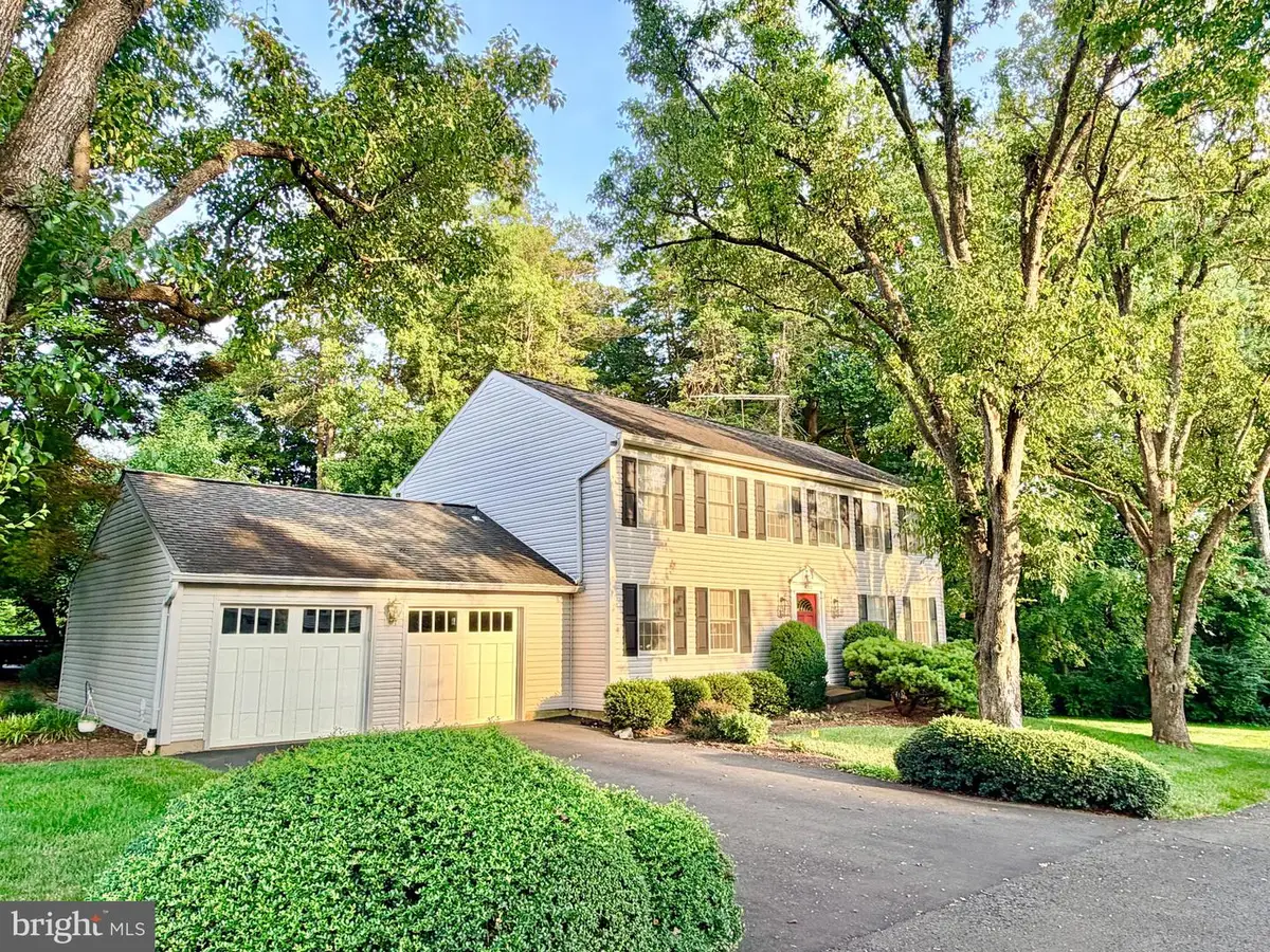 9703 Water Oak Dr, Fairfax, VA 22031 - #1