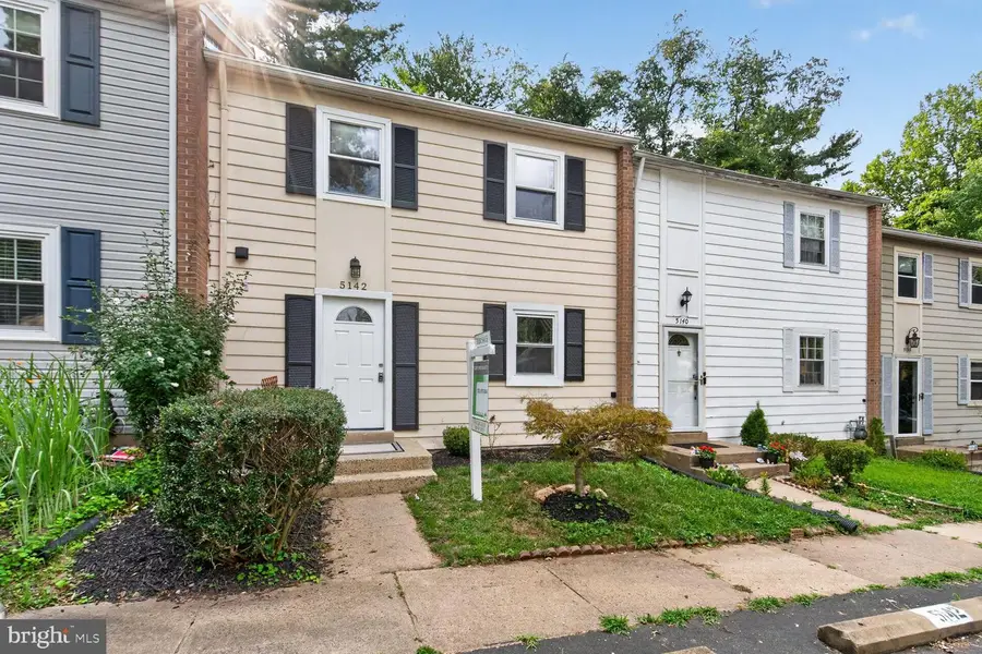 5142 Dahlgreen Pl, Burke, VA 22015 - #2